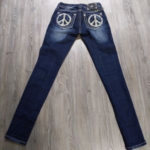 New Miss Me Rise Skinny Jean Size 25 Peace Sign
